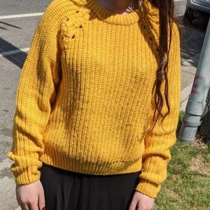 long sleeve yellow knitted sweater for teen/adult